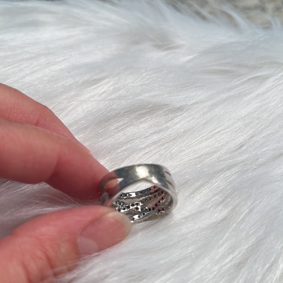 Women’s diamond ring - Picture 3 of 4